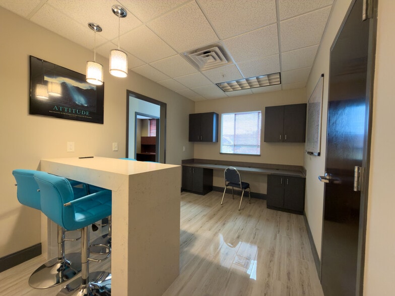 More Photos Of 1186 Satellite Blvd, Suwanee Office Residential For Lease