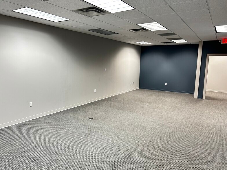 More Photos Of 4275 Johns Creek Pky, Suwanee Unknown For Lease