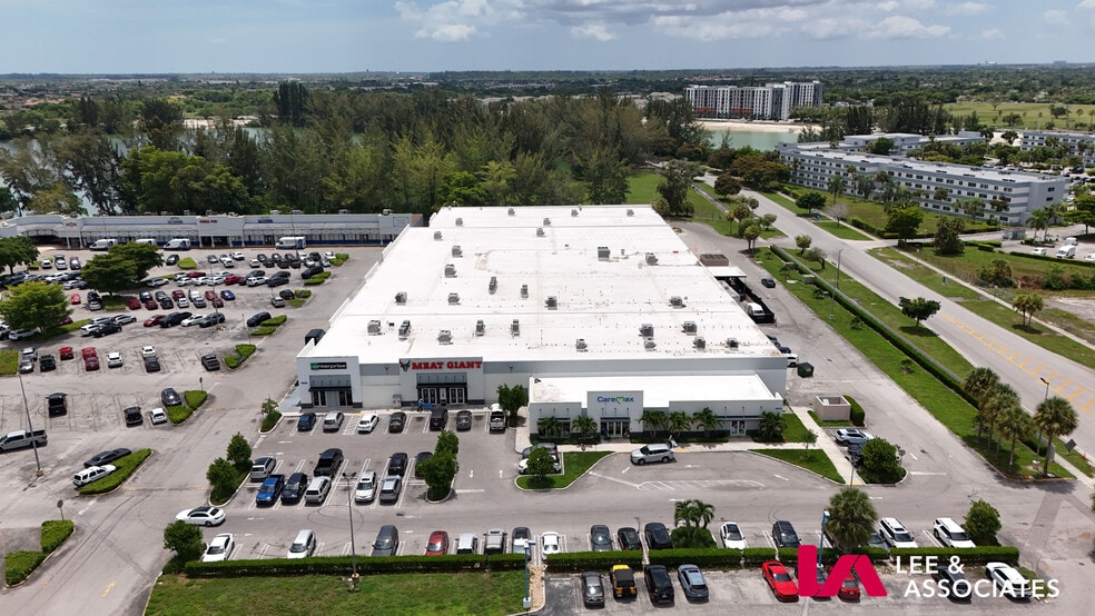 More Photos Of 27455 S Dixie Hwy, Homestead Storefront For Lease