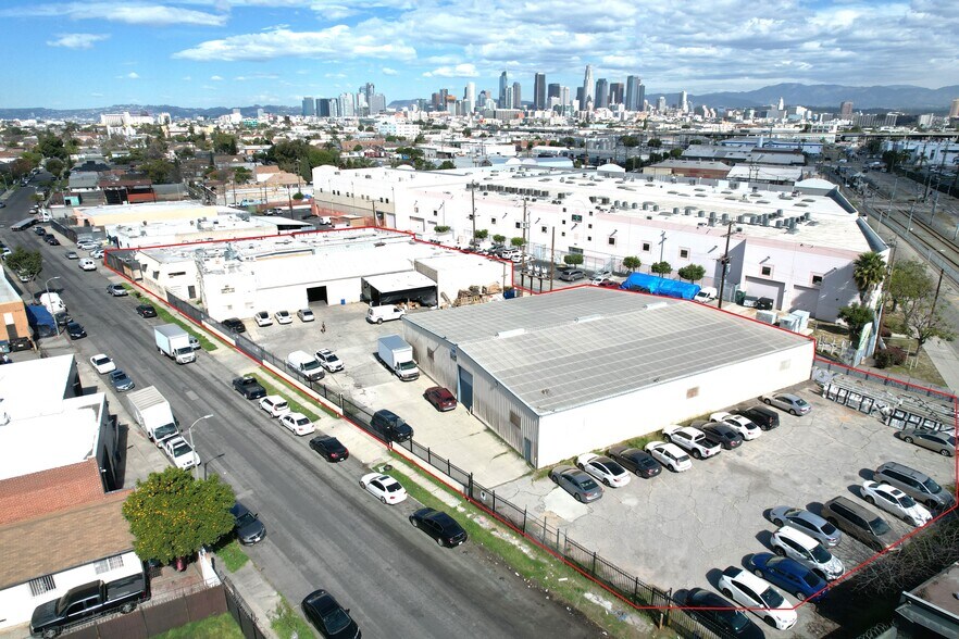 More Photos Of 1623-1643 E 22nd St, Los Angeles Warehouse For Sale