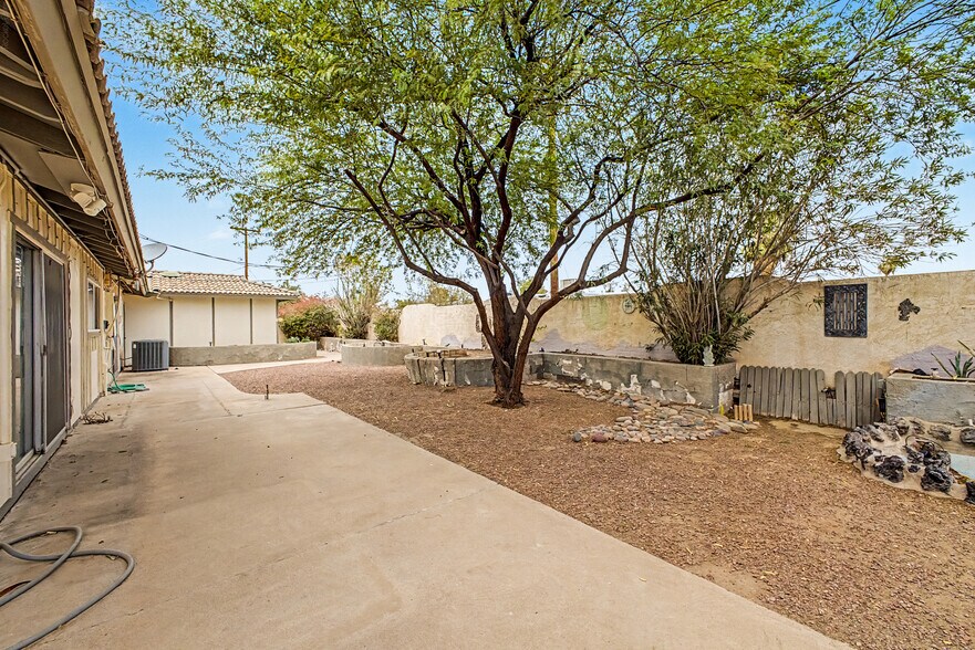 More Photos Of 8038 E Almeria Rd, Scottsdale Office For Sale