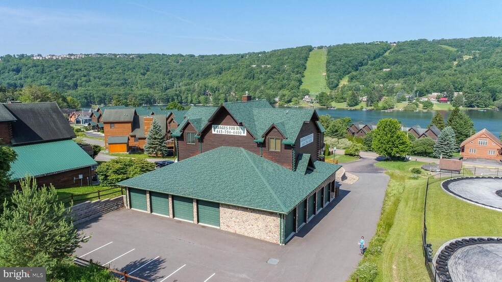 More Photos Of 25 Cedar Shores dr, Mchenry Marina For Sale