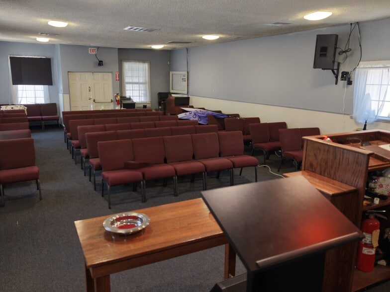 More Photos Of 1327 E Mauretania St, Wilmington Religious Facility For Sale