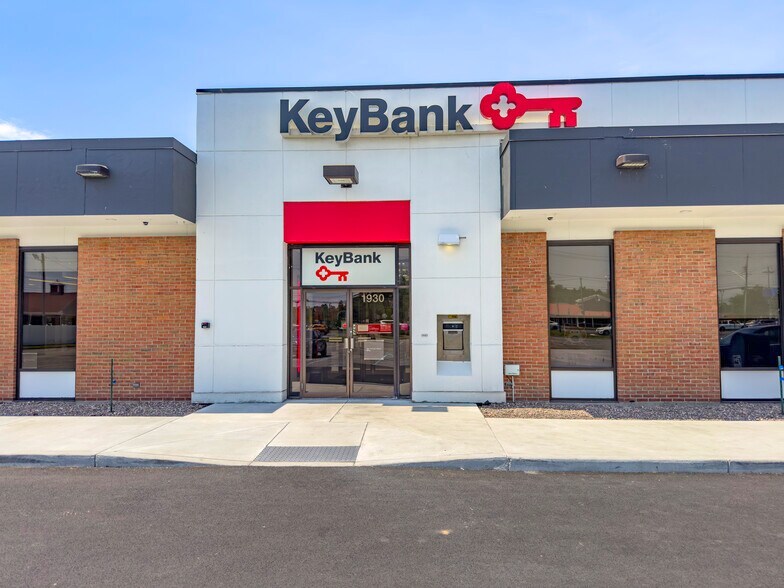 More Photos Of 1930 Niagara Falls Blvd, Tonawanda Bank For Sale