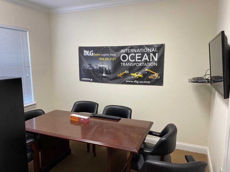 More Photos Of 6817 Southpoint Pky, Jacksonville Unknown For Lease