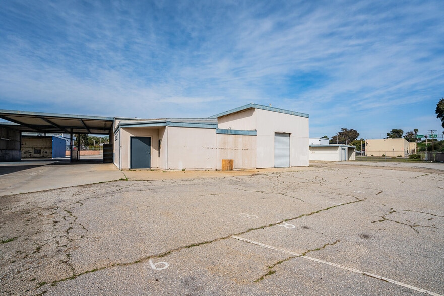 More Photos Of 3440 E Main St, Ventura Auto Dealership For Lease