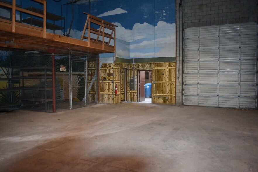 Primary Photo Of 7848-7856 Salt Lake Ave, Huntington Park Manufacturing For Sale