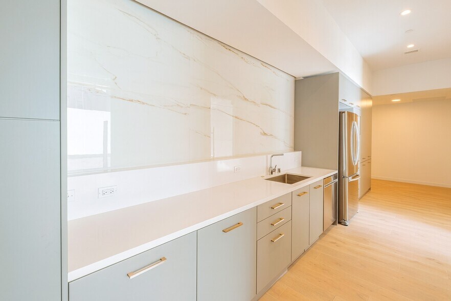 More Photos Of 241 10th St, San Francisco Apartments For Lease