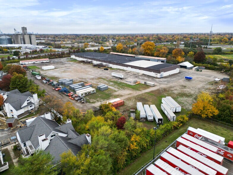 More Photos Of 2040 S Hamilton Rd, Columbus Distribution For Sale