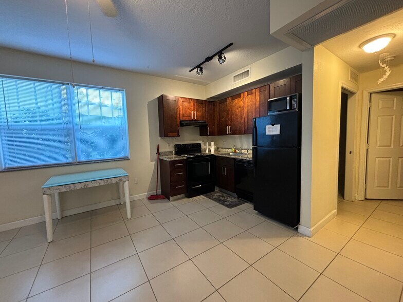 More Photos Of 843 SW 13th Ave, Miami Apartments For Sale