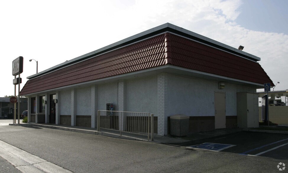More Photos Of 4917 Bellflower Blvd, Lakewood Fast Food For Sale