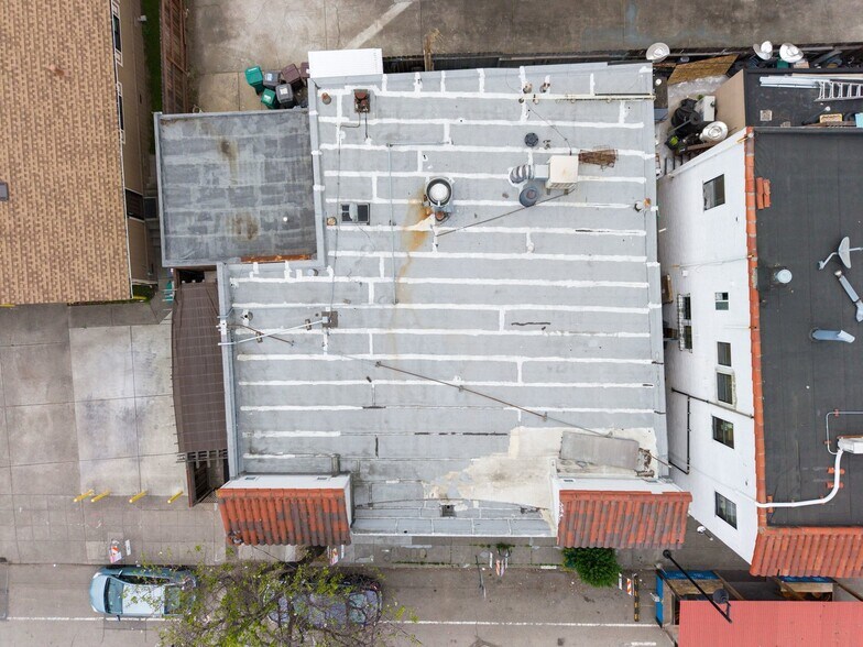 More Photos Of 4935 Shattuck Ave, Oakland Freestanding For Sale
