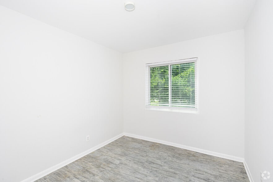 More Photos Of 129 Yuma St SE, Washington Apartments For Sale