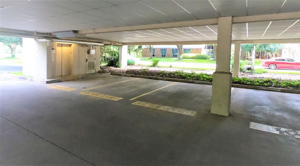 More Photos Of 3200 Steck Ave, Austin Office For Sale