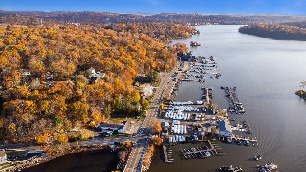 More Photos Of 148 Route 181, Lake Hopatcong Apartments For Sale
