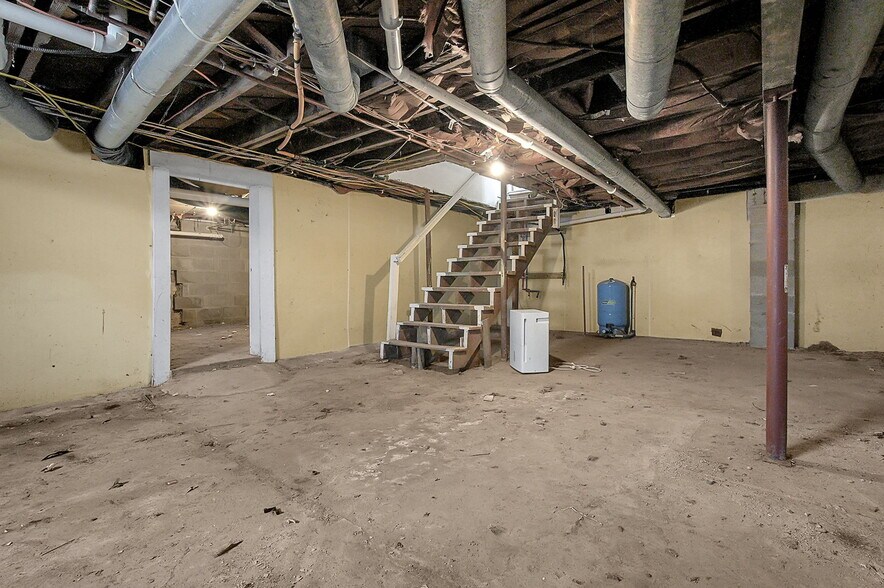 More Photos Of 1805 Columbus Rd, Granville Daycare Center For Sale