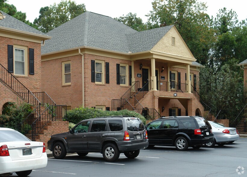 More Photos Of 1851 Peeler Rd, Dunwoody Office For Sale