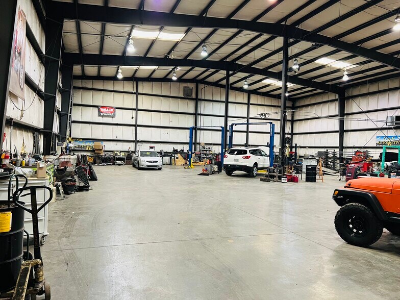 More Photos Of 1481 Doss Rd, Concord Warehouse For Lease