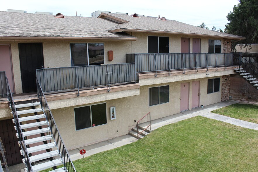 More Photos Of 15771 Kasota Rd, Apple Valley Apartments For Sale