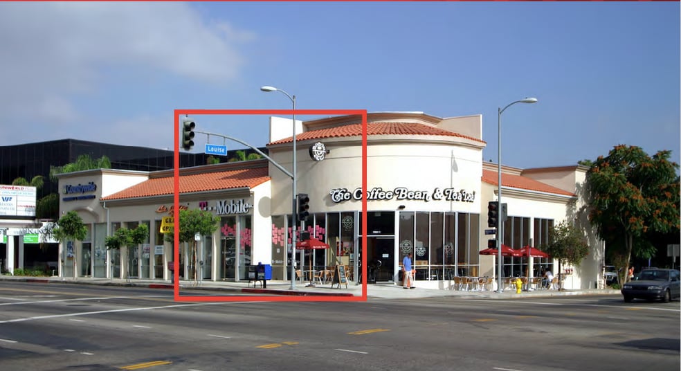 More Photos Of 17301 Ventura Blvd, Encino Storefront Retail Office For Lease