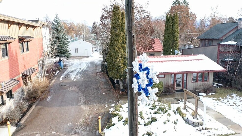 More Photos Of 327 Spokane Ave, Whitefish Flex For Sale