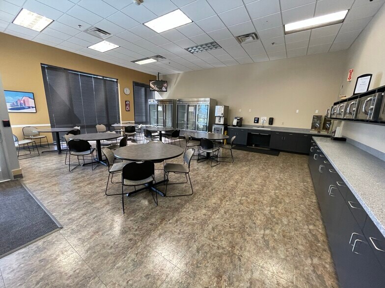 More Photos Of 6252 Lee Vista Blvd, Orlando Office For Lease