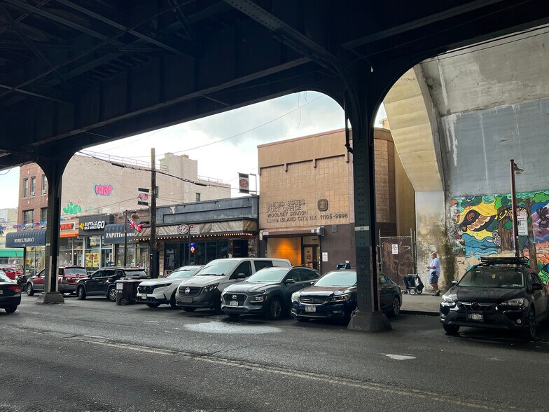 More Photos Of 2268 31st St, Astoria Post Office For Sale