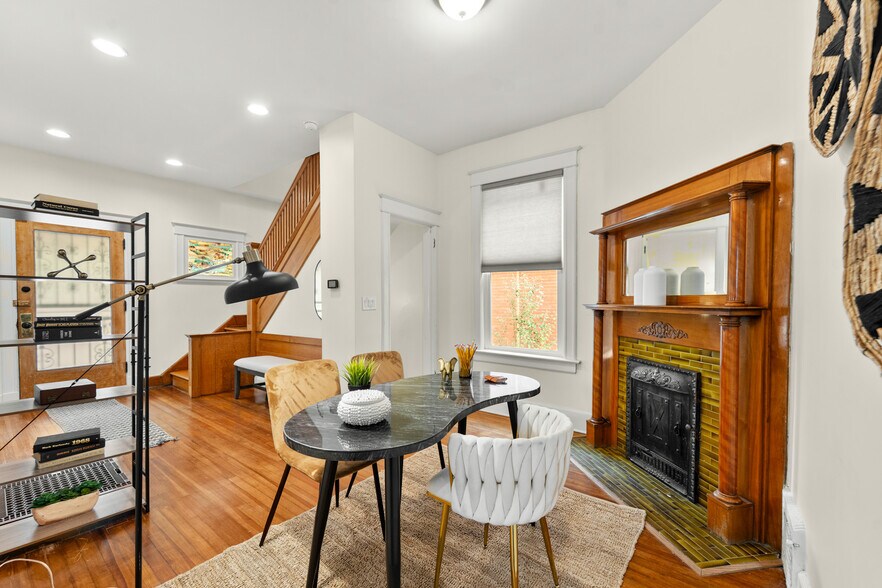 More Photos Of 1516 Cook St, Denver Light Distribution For Sale