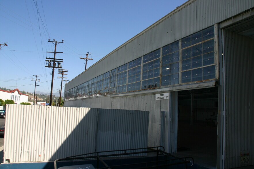 More Photos Of 2910 Humboldt St, Los Angeles Warehouse For Lease