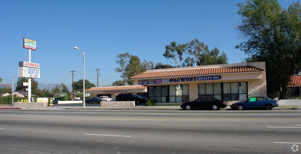 More Photos Of 9124-9134 Woodman Ave, Arleta Storefront Retail Office For Sale