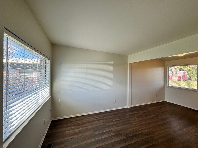 More Photos Of 2012 N Park Rd, Spokane Apartments For Sale