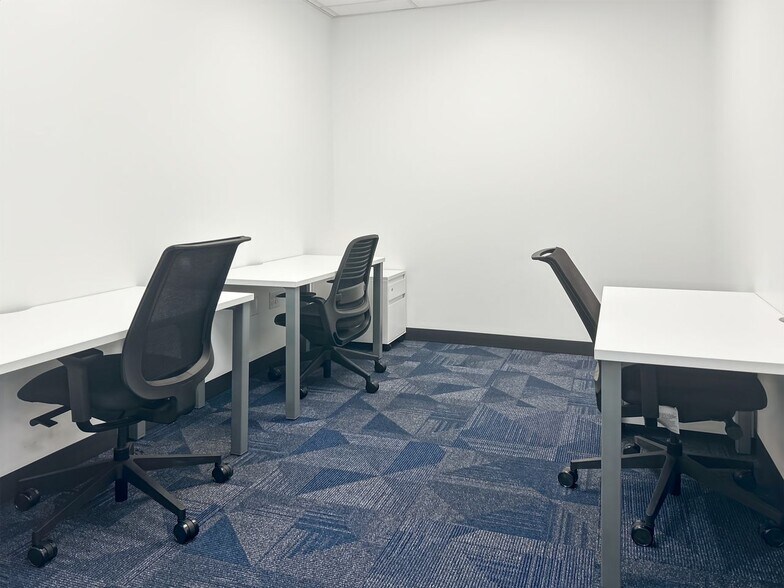 More Photos Of 1110 Montlimar Dr, Mobile Coworking Space