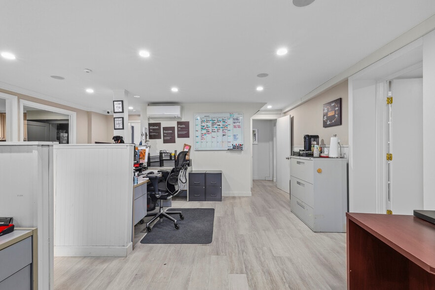 More Photos Of 1050-1052 Mamaroneck Ave, Mamaroneck Office Residential For Sale