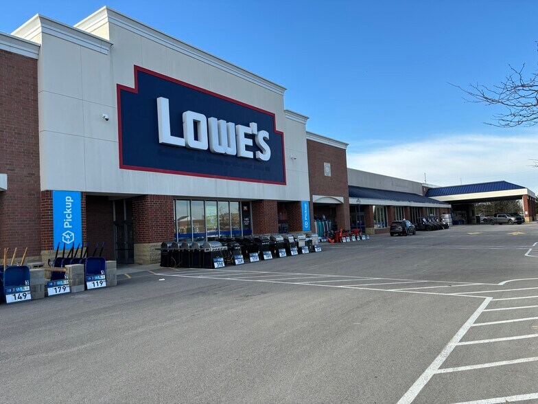 More Photos Of 1319 Polaris Pky, Columbus Unknown For Lease