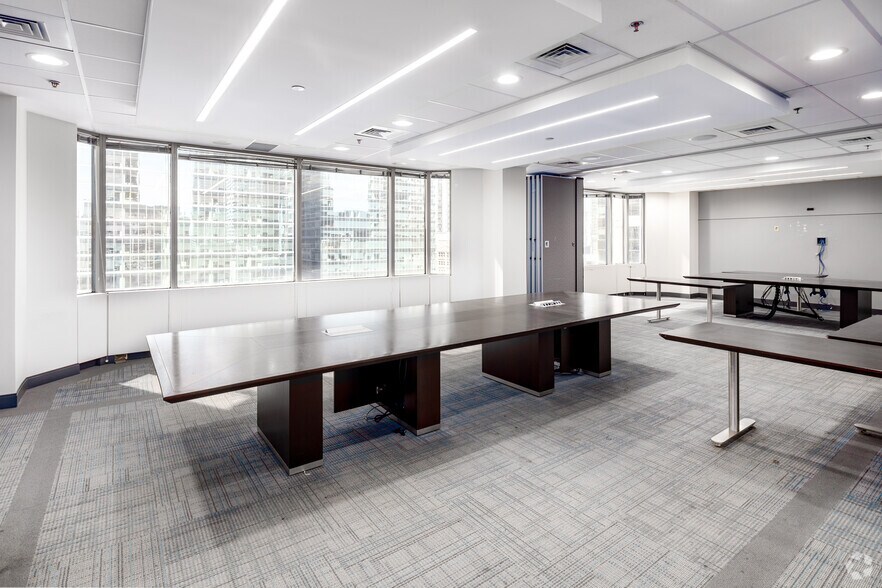 More Photos Of 20 Adelaide St E, Toronto Office For Lease