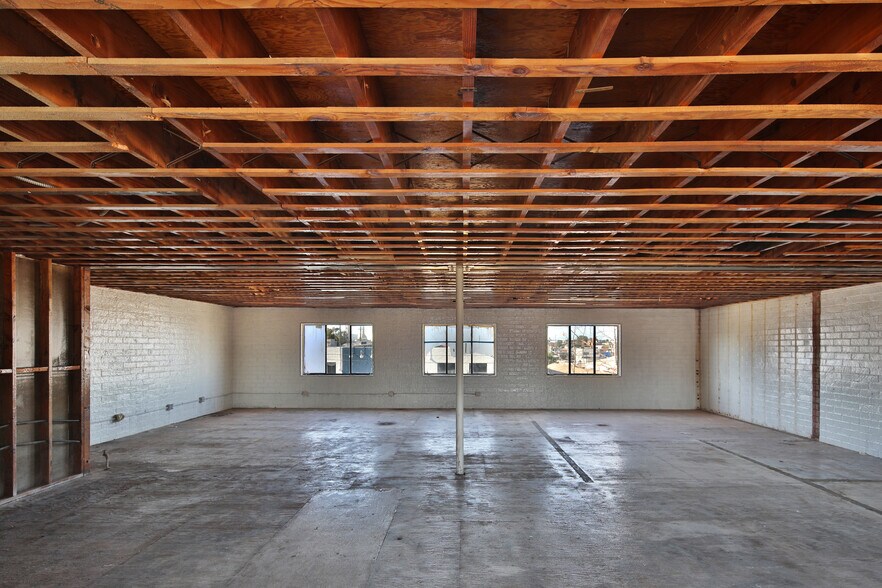 More Photos Of 112 Penn St, El Segundo Warehouse For Sale