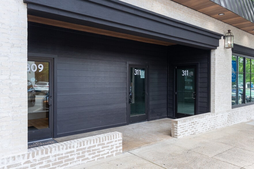 More Photos Of 311 W Main St, Murfreesboro Office Residential For Lease