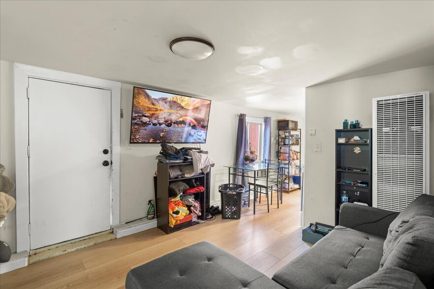 More Photos Of 4114 E 17th St, Oakland Apartments For Sale