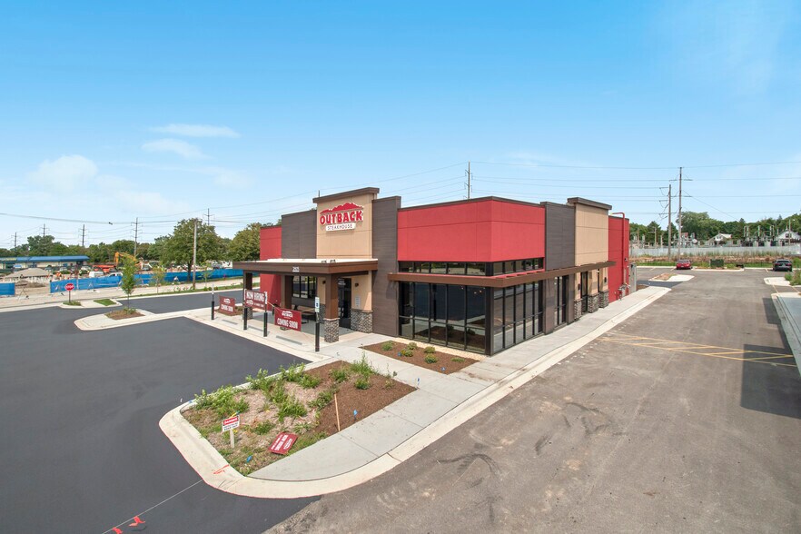 More Photos Of 2805 Mannheim Rd, Des Plaines Restaurant For Sale