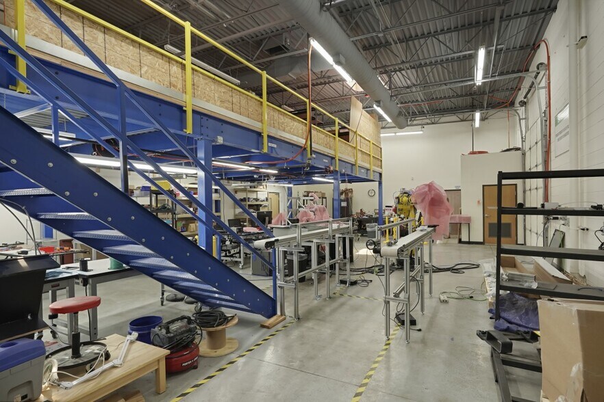 More Photos Of 10835 Dover St, Westminster Unknown For Lease