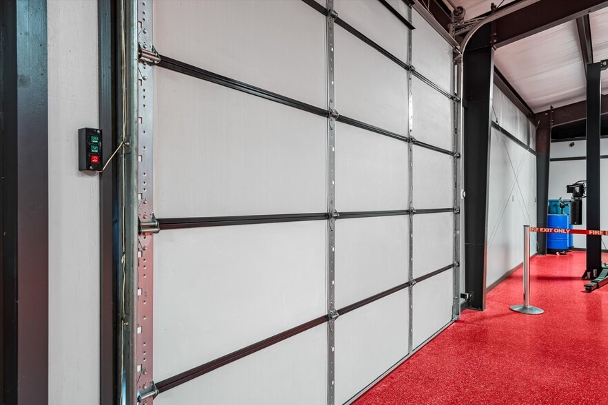 More Photos Of 1208 N Industrial Blvd, Pilot Point Industrial For Sale
