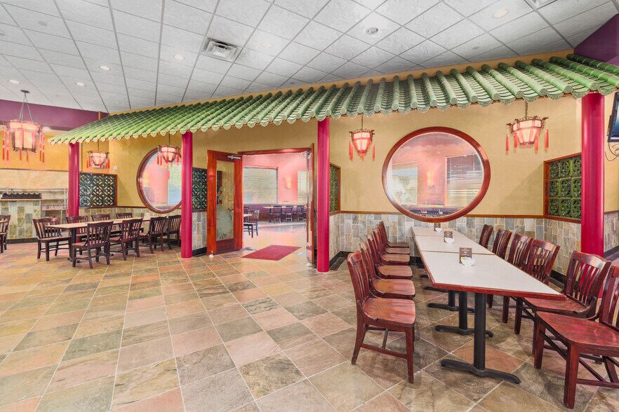 More Photos Of 5421 Fm-1960 Rd E, Humble Restaurant For Sale
