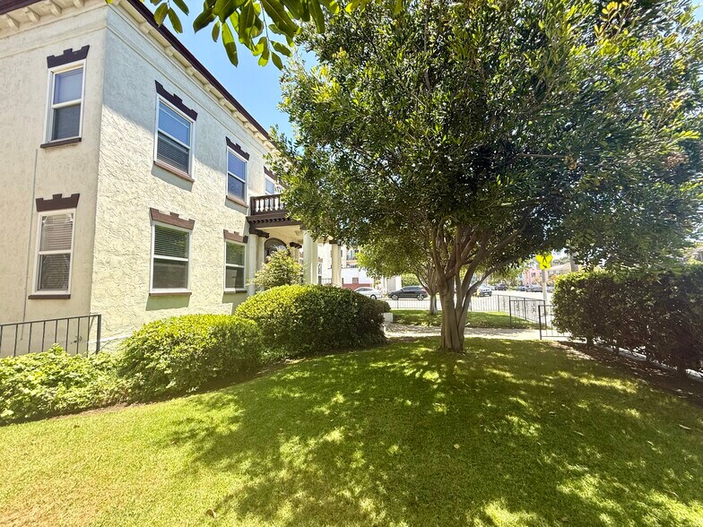 More Photos Of 3501 Park Blvd, San Diego Apartments For Sale