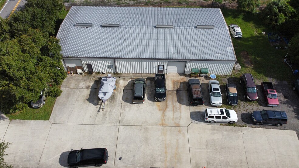 More Photos Of 2310 Dobbs Rd, Saint Augustine Warehouse For Lease