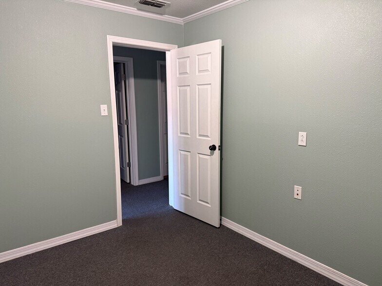 More Photos Of 220 N Greenwood Ave, Fort Smith Office For Lease