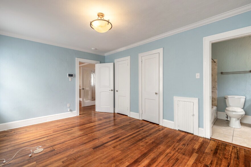 More Photos Of 519 S Ridgewood Ave, Daytona Beach Office For Sale