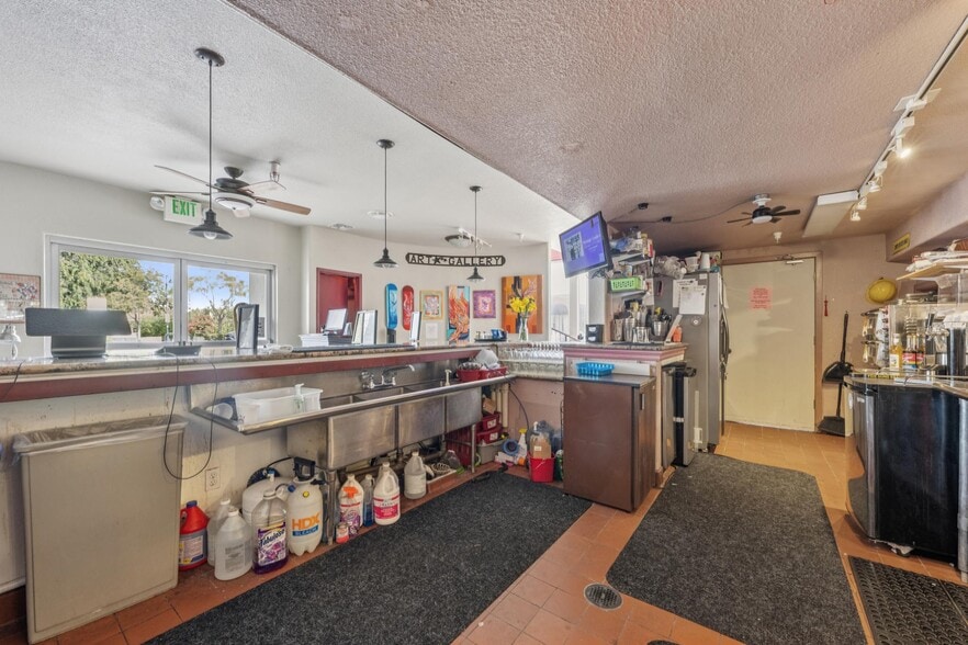 More Photos Of 636 Ward St, Martinez Theater Concert Hall For Sale