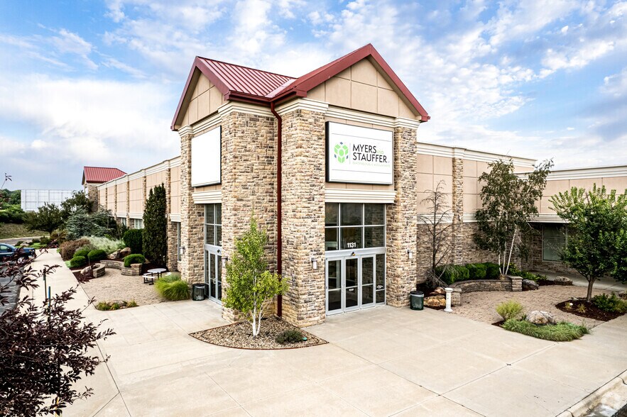 More Photos Of 1131 SW Winding Rd, Topeka Office For Sale