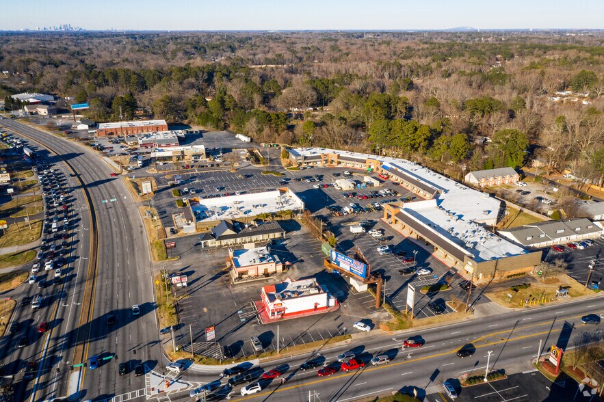 More Photos Of 6570 Tara Blvd, Jonesboro Storefront For Lease