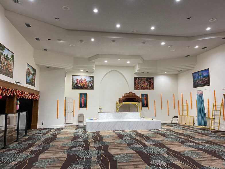 More Photos Of 1240 Holbrook Rd, San Antonio Religious Facility For Sale